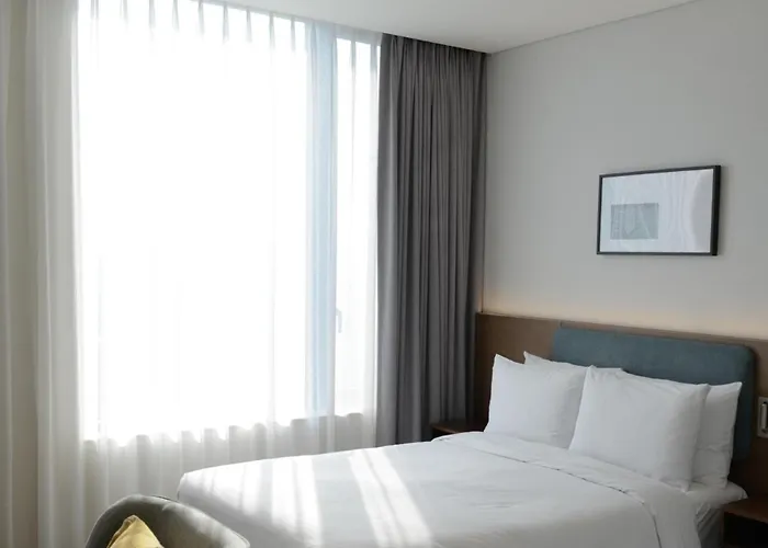 Hilton Garden Gangnam 4*