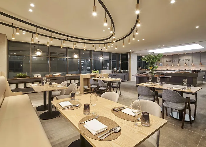 Hilton Garden Gangnam 4*