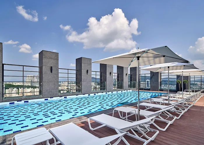 ホテル Hilton Garden Gangnam 4*