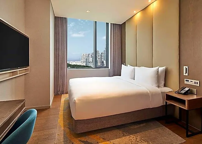 Hilton Garden Gangnam 4*